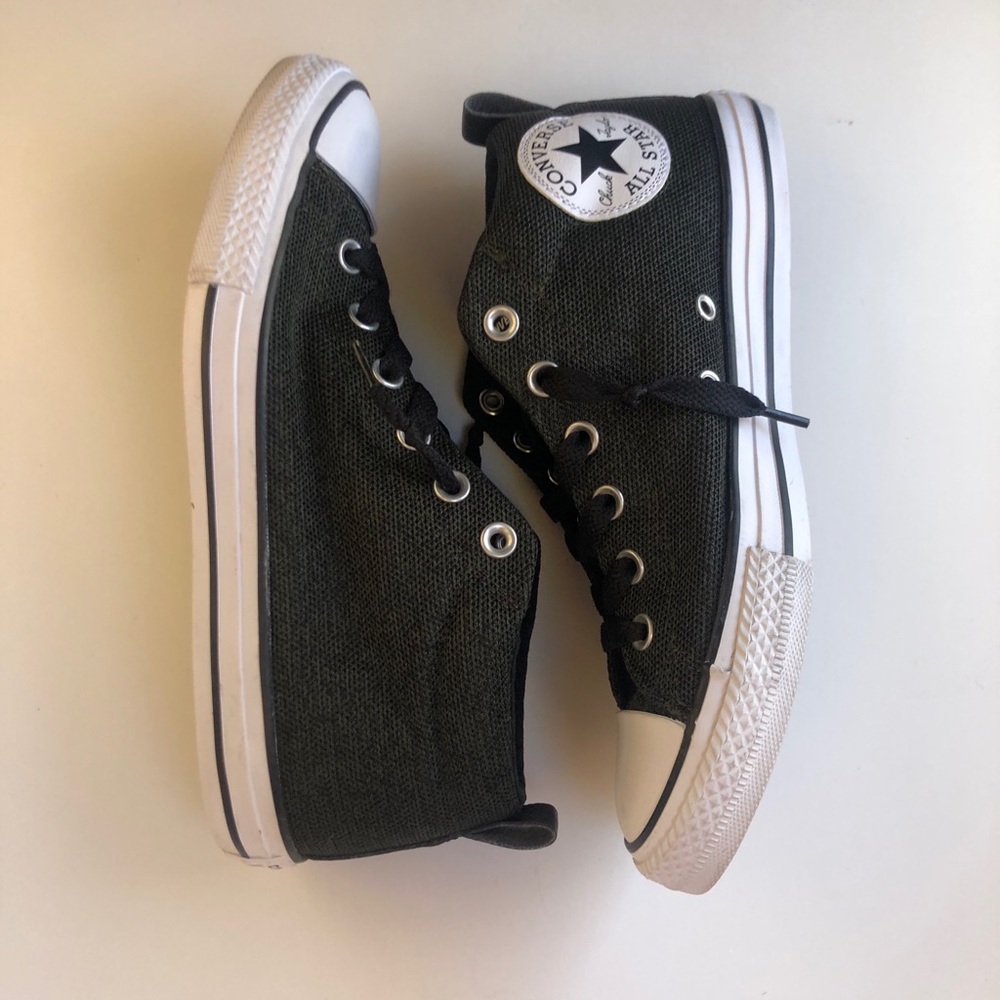 Converse - Picture 6 of 9